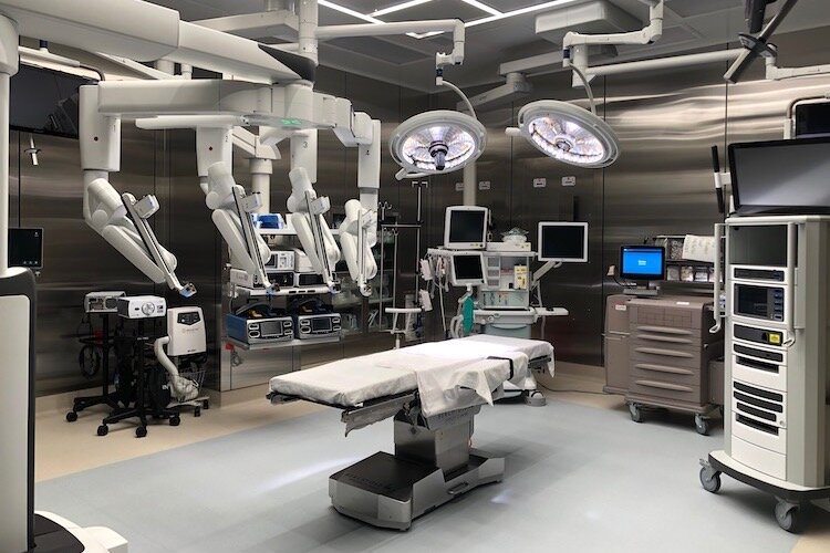 Sarasota Memorial Hospital’s Venice Campus is equipped with state-of-the-art surgical suites.