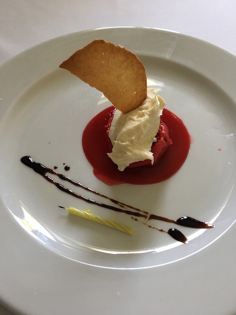Guava dessert at Elite Paladar