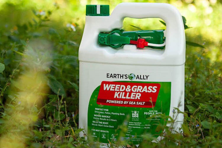 Earth's Ally synthetic-free formulas provide bee-safe solutions.